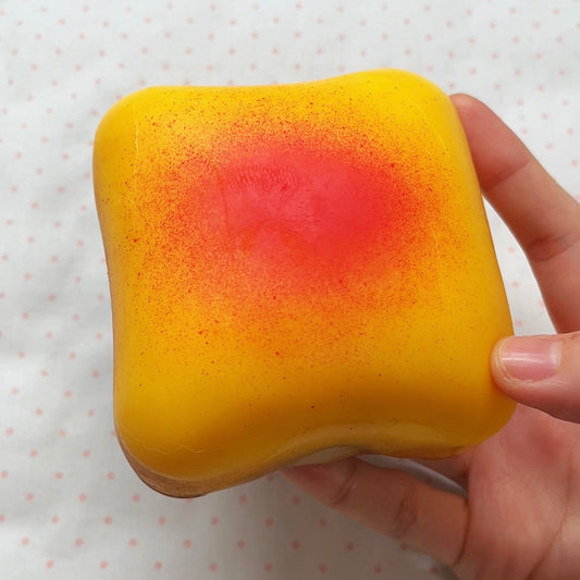 Crunchy Bread (Yellow/Pink)