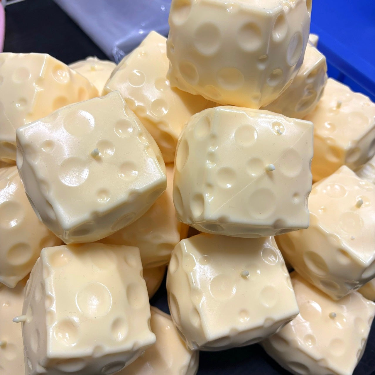 Jumbo Cheese (2 Sizes/2 Colors)