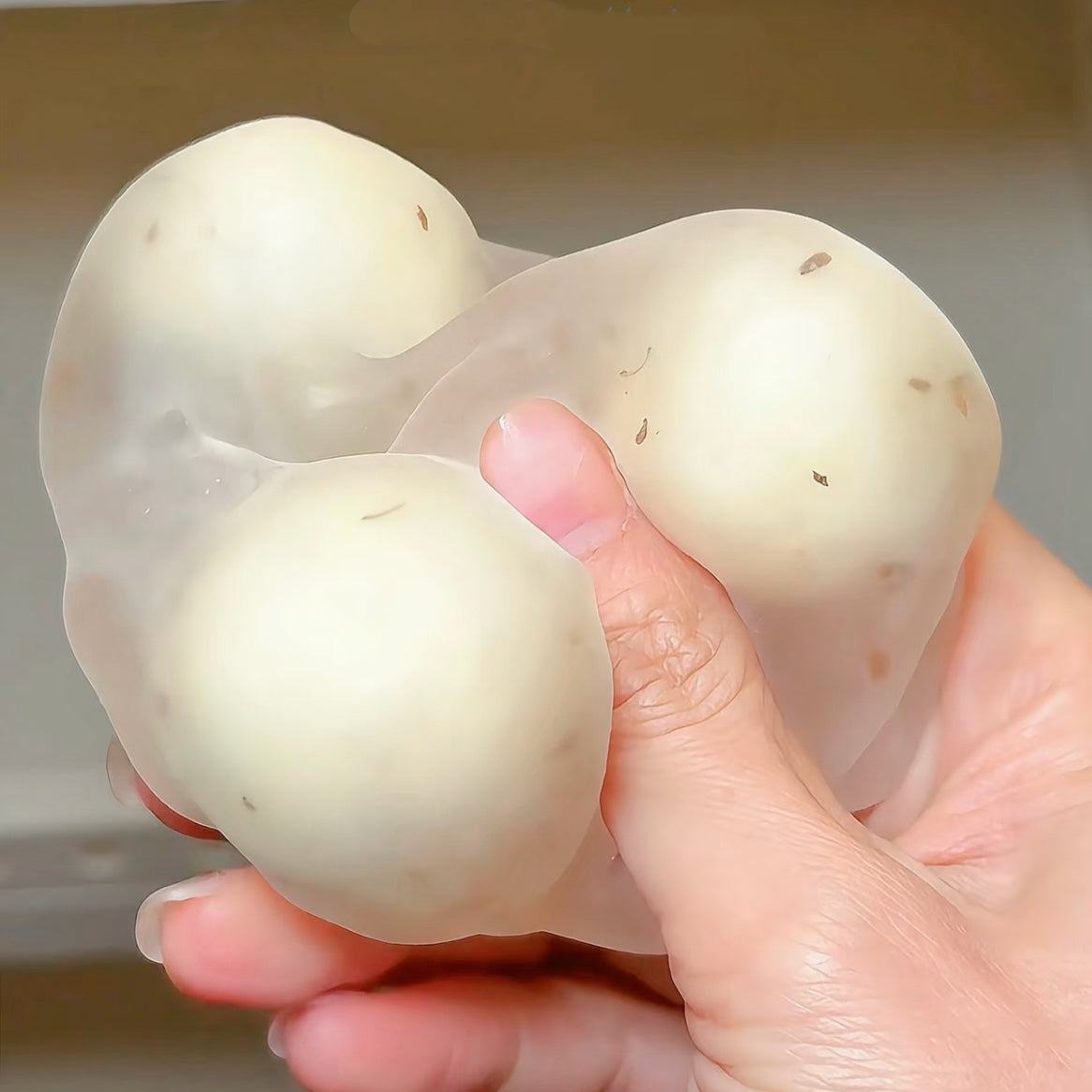 Matte Glutinous Rice Crispy Wax Ball Stress Ball