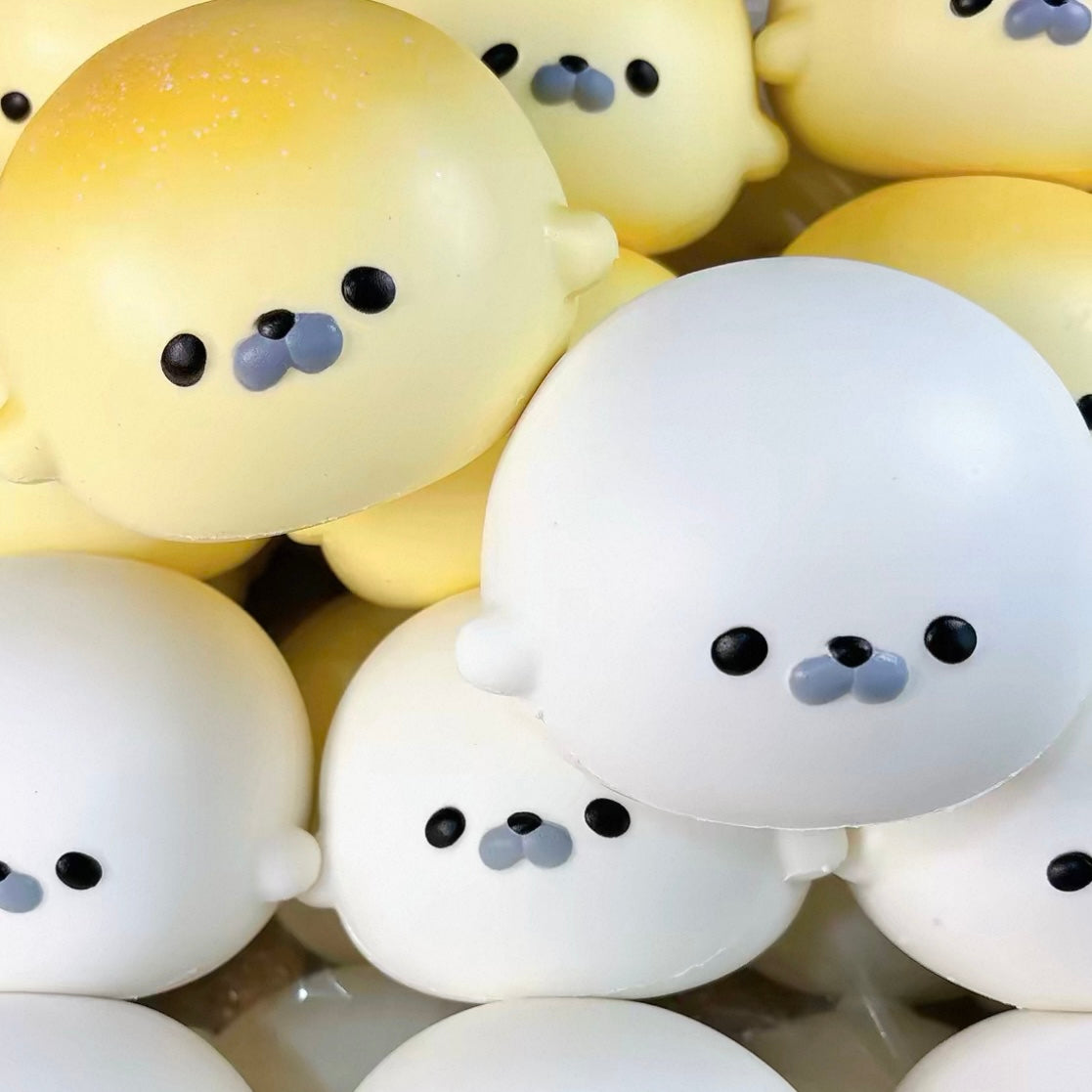 Chonky Seal Ball