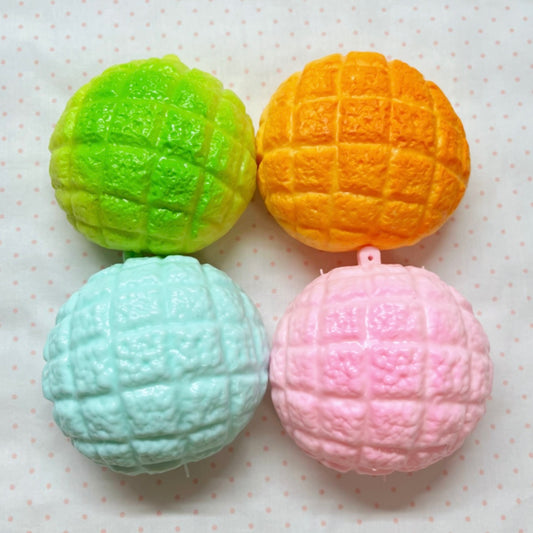 Pineapple Bun (2Sizes)