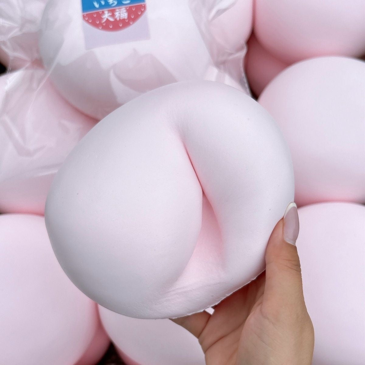 Strawberry Daifuku Slow Rise Squishy