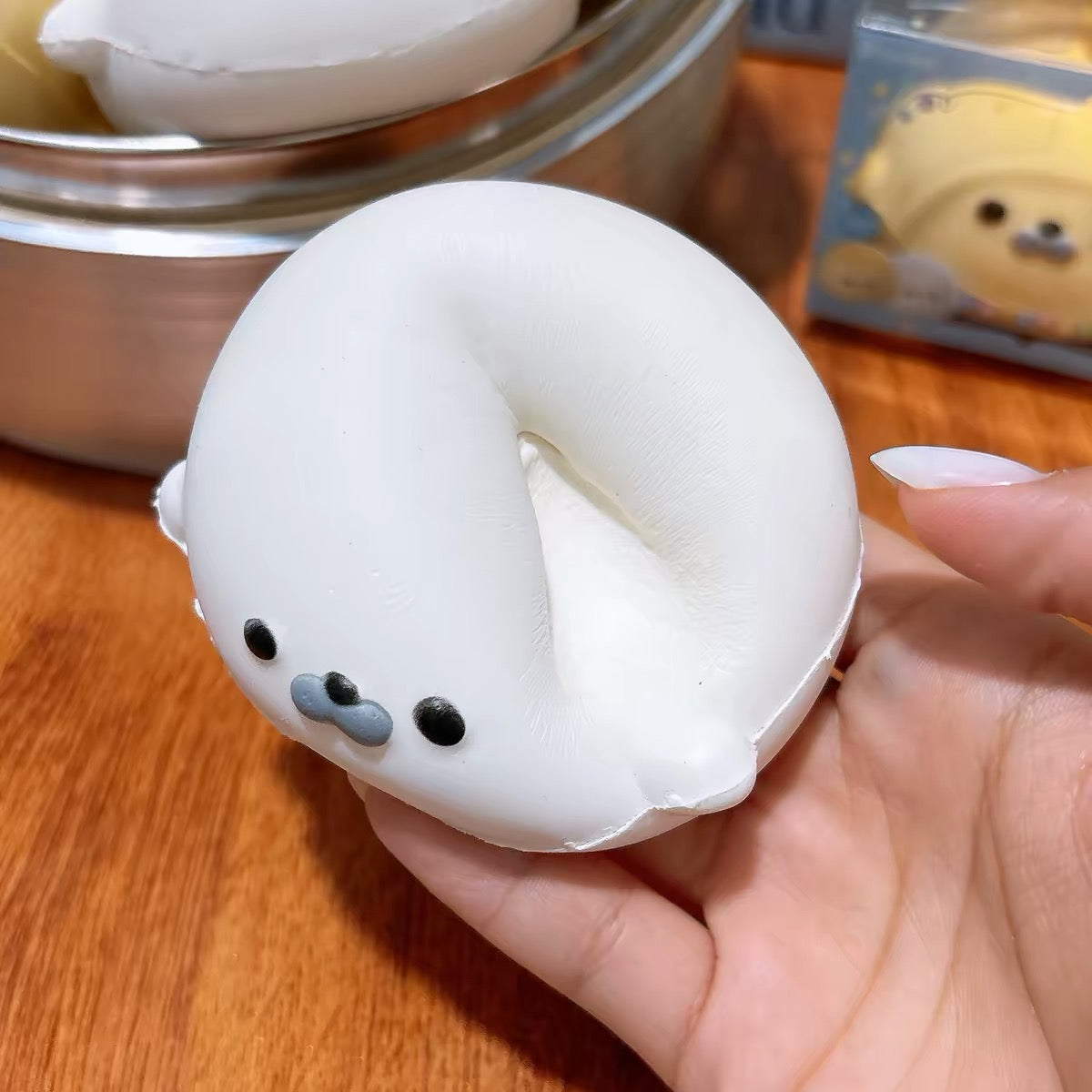 Jumbo Seal Slow Rise Squishy