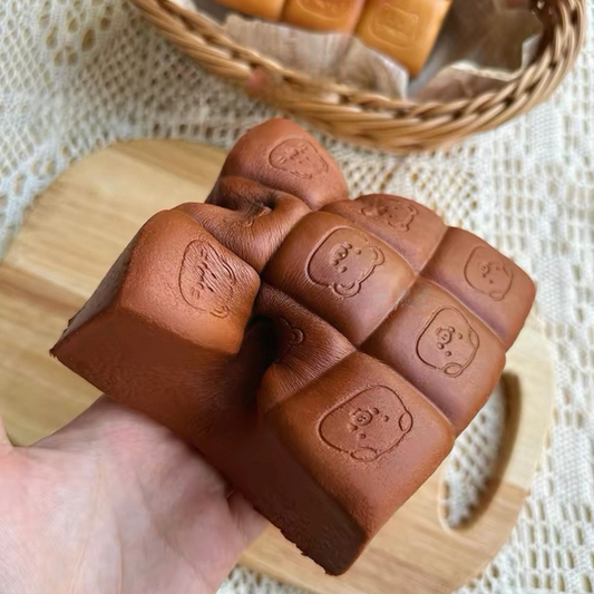 Bear 9-Square Pull-Apart Bread